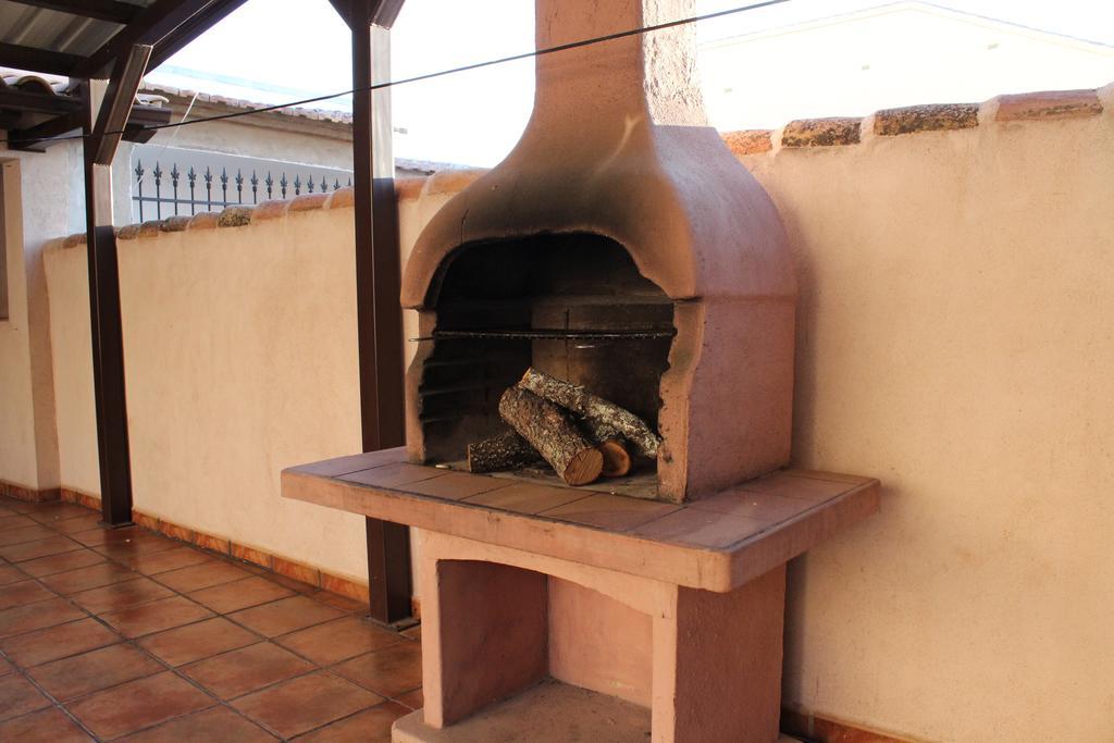 Los Laureles 2 Urda Екстериор снимка