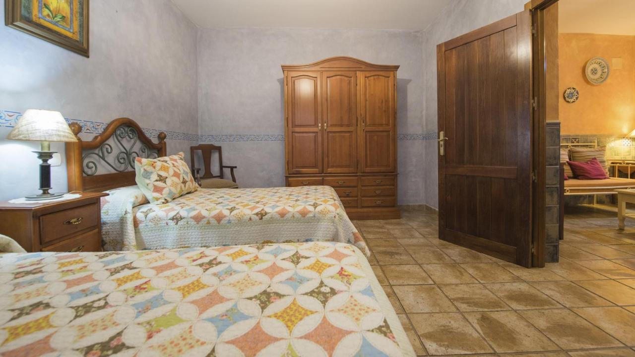 Los Laureles 2 Urda Екстериор снимка