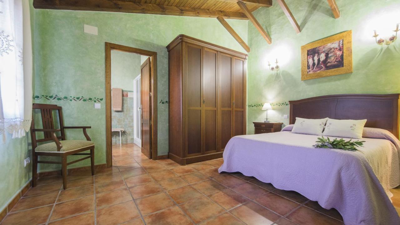 Los Laureles 2 Urda Екстериор снимка